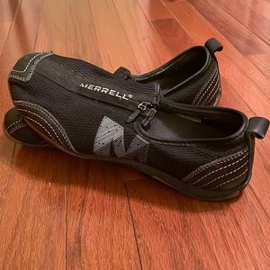 Merrell Zip-Up Flats